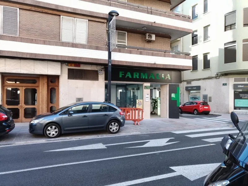Assemblage express de mobilier de pharmacie