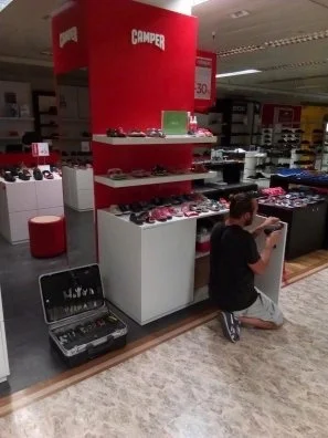 installation de mobilier commercial dans El Corte Inglés