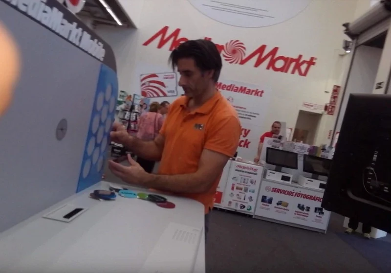 Media Markt Assemblage de meubles commerciaux
