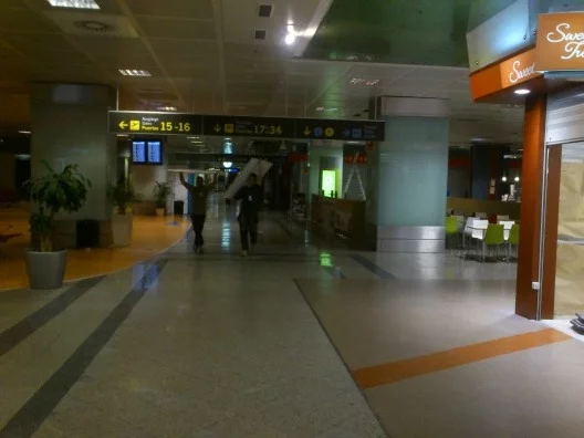montage de meubles dans les aéroports