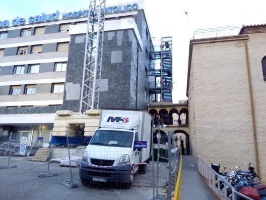 Instalación de mobiliario en hospitales
