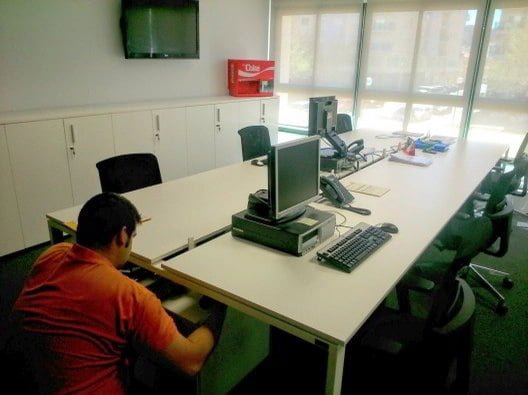 Contract Montaje de Mobiliario de Oficinas Montaje de Mobiliario de Oficinas