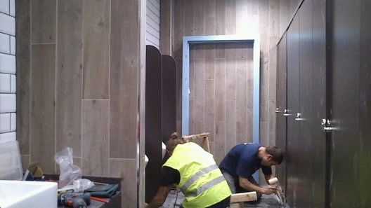 Montaje en valencia Instalación, montaje de Cabinas Sanitarias Fenólicas en Valencia Instalación, montaje de Cabinas Sanitarias Fenólicas en Valencia