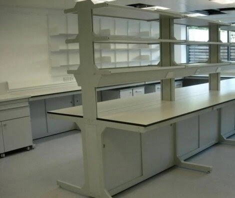 Montaje de Mobiliario de Laboratorios Clínico y de Investigación